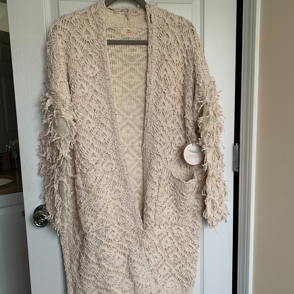 Hummingbird M/L Cream Fringe sleeved sweater duster NWT